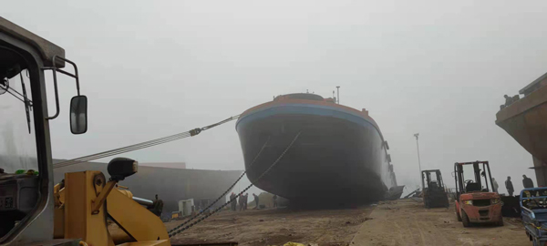 恭喜李老板船只下河，船號（四航258）